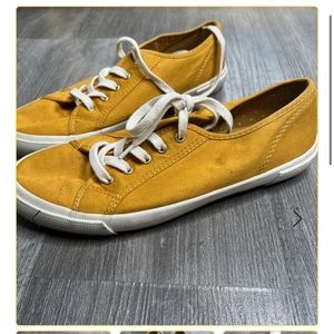 Yellow Old Navy Canvas Shoes Size 9W/26